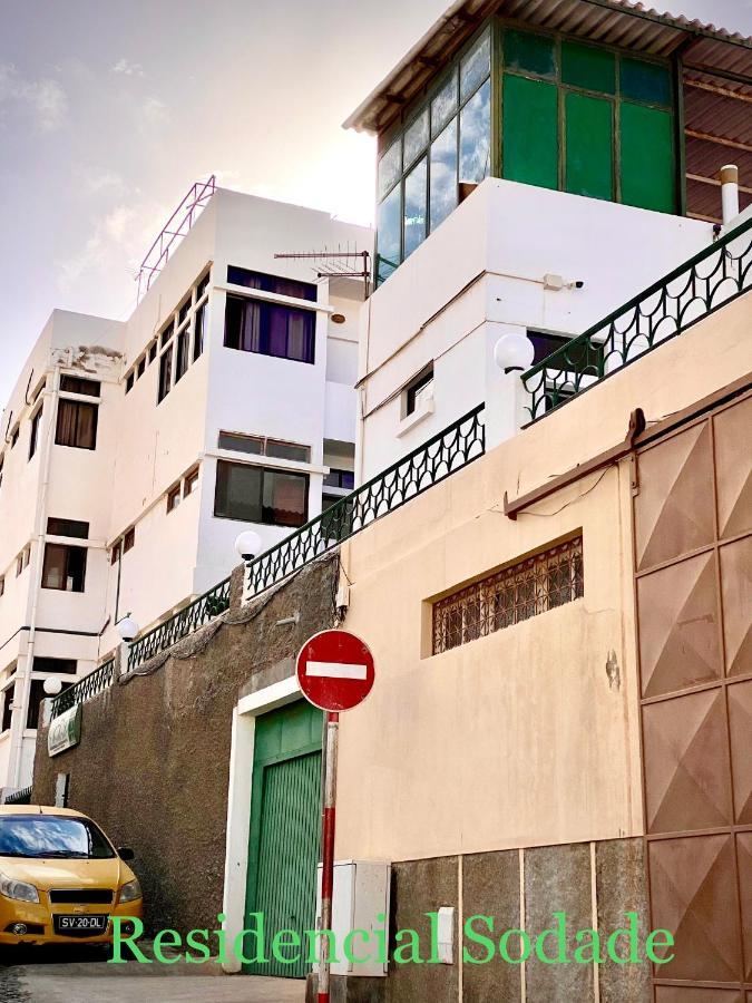 منديلو Residencial Restaurante Sodade المظهر الخارجي الصورة